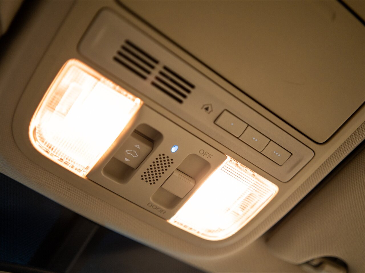 2010 Acura TSX - Photo 39 - Peoria, IL 61615