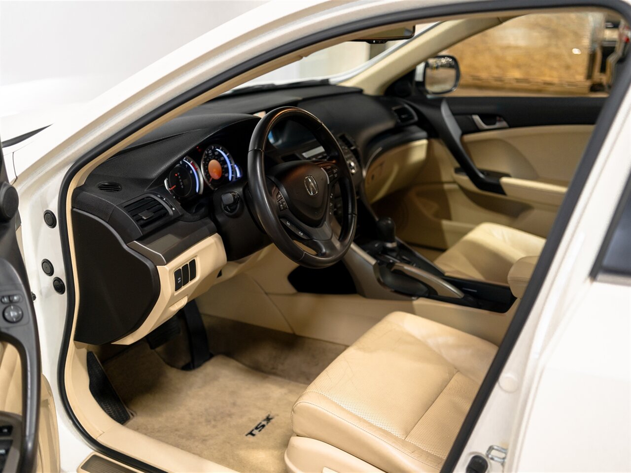 2010 Acura TSX - Photo 21 - Peoria, IL 61615