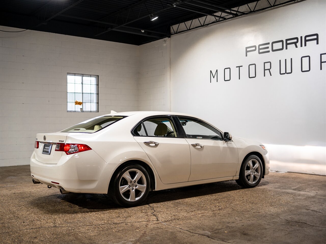 2010 Acura TSX - Photo 8 - Peoria, IL 61615