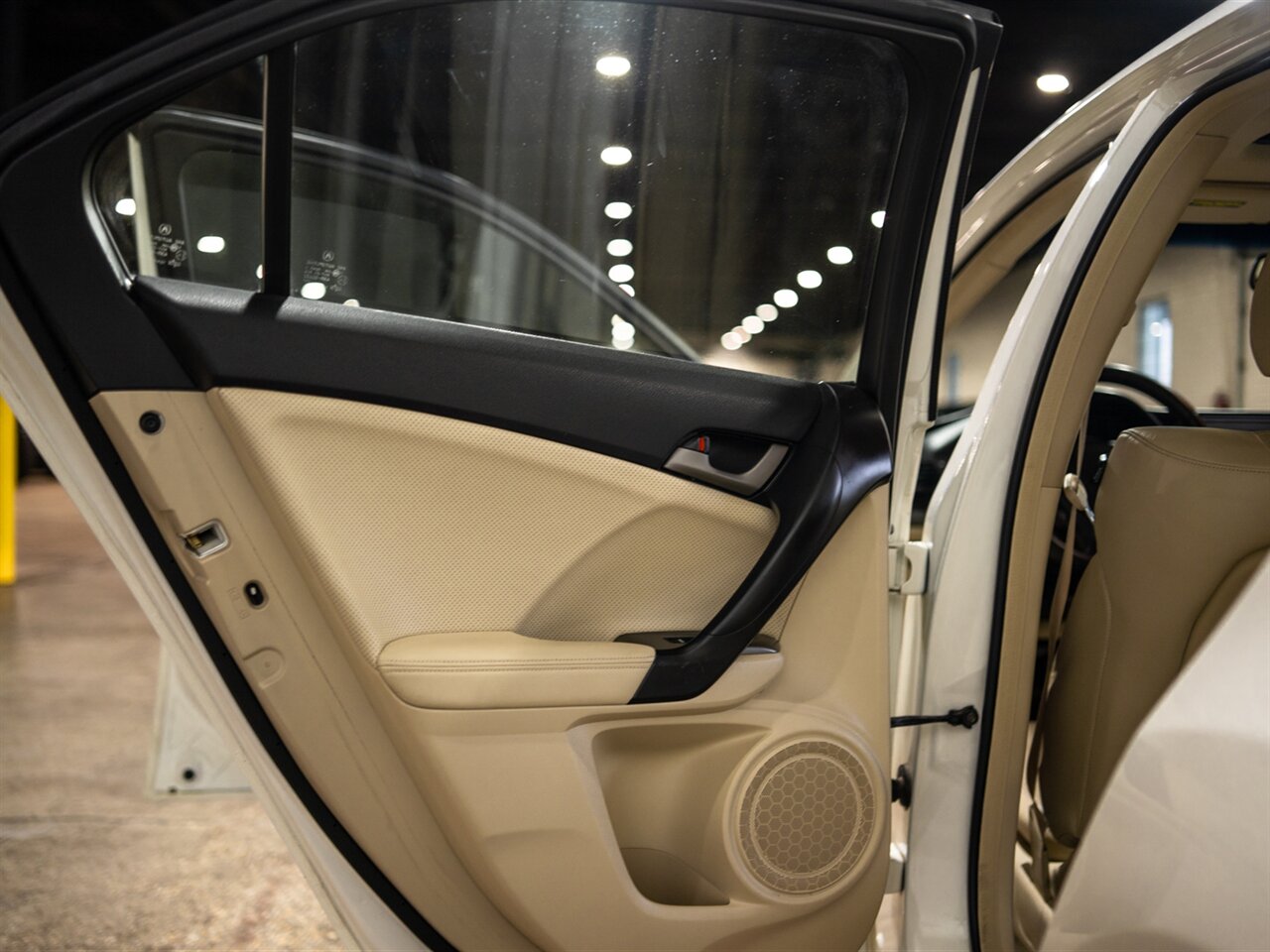 2010 Acura TSX - Photo 38 - Peoria, IL 61615