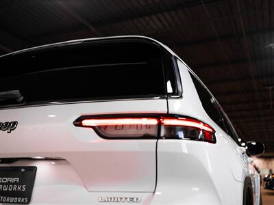 2021 Jeep Grand Cherokee L Limited   - Photo 13 - Peoria, IL 61615