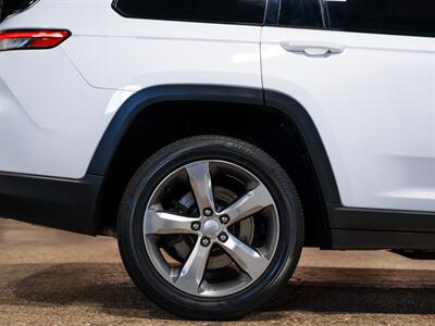 2021 Jeep Grand Cherokee L Limited   - Photo 16 - Peoria, IL 61615