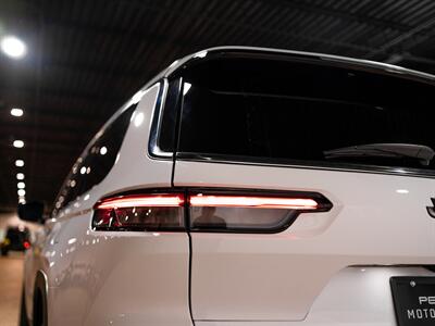 2021 Jeep Grand Cherokee L Limited   - Photo 12 - Peoria, IL 61615