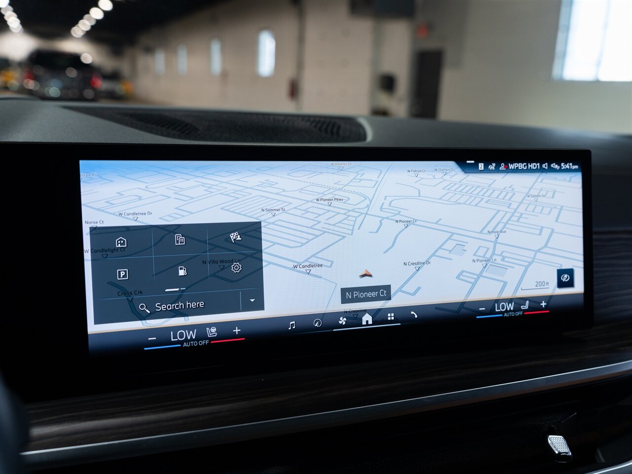 2024 BMW X7 xDrive40i - Photo 35 - Peoria, IL 61615