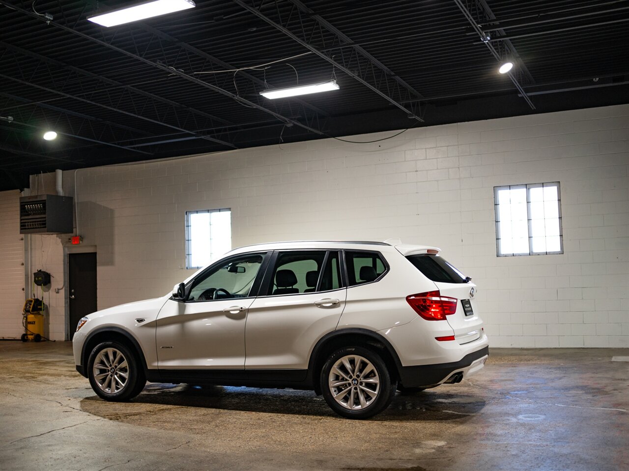 2016 BMW X3 xDrive28i - Photo 8 - Peoria, IL 61615