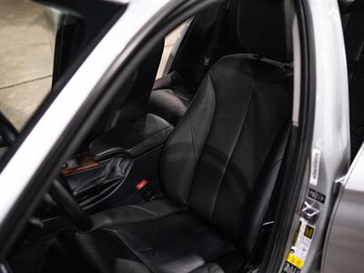 2013 BMW 3 Series 328i xDrive   - Photo 25 - Peoria, IL 61615