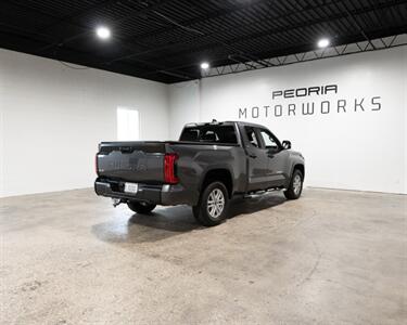 2022 Toyota Tundra SR5   - Photo 21 - Peoria, IL 61615