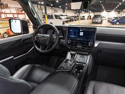 2025 Lexus GX 550 Luxury+   - Photo 18 - Peoria, IL 61615