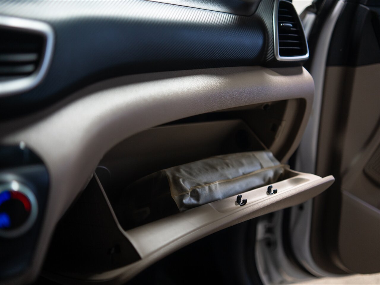 2019 Hyundai TUCSON SE - Photo 20 - Peoria, IL 61615