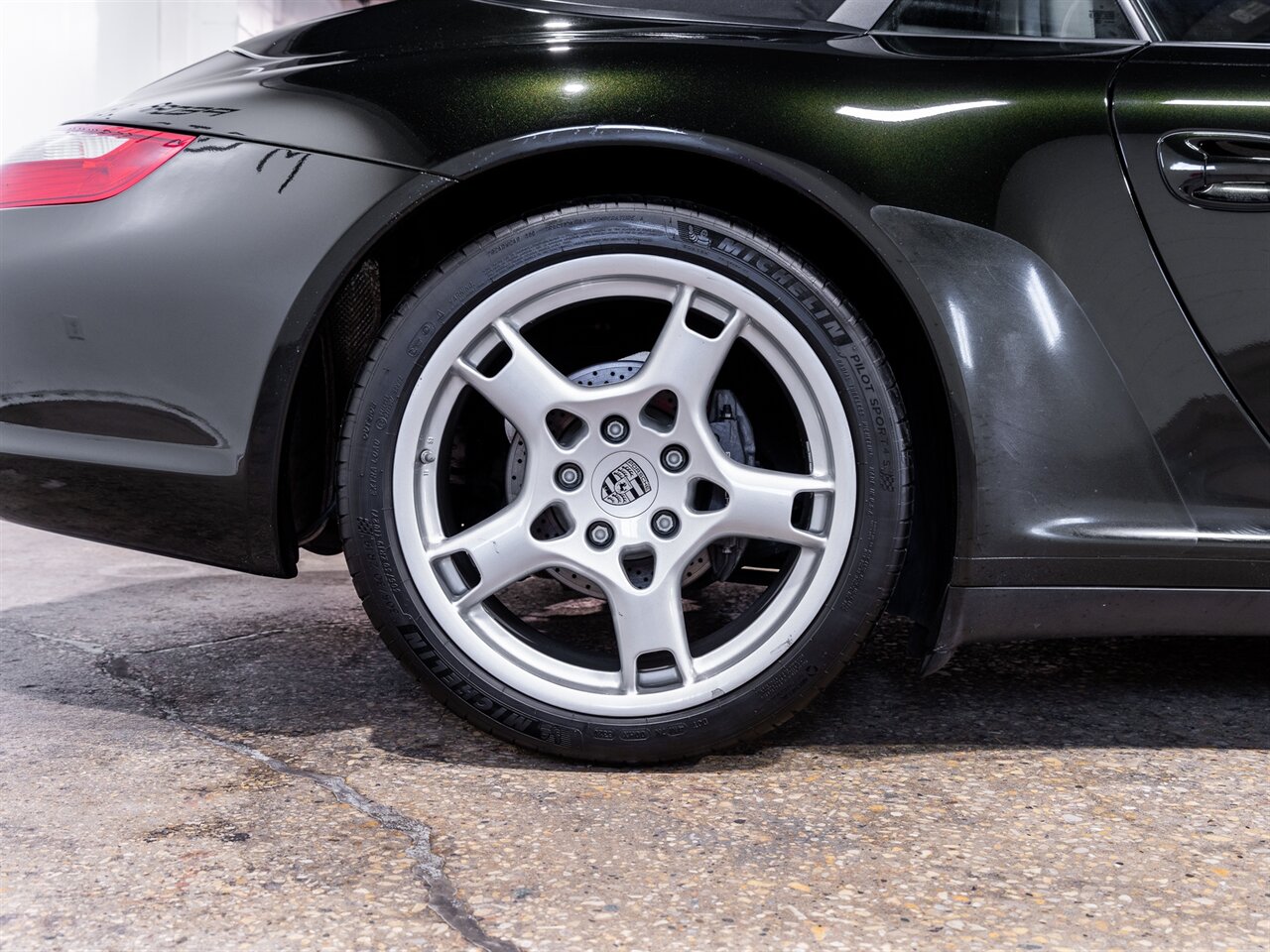 2007 Porsche 911 Carrera 4   - Photo 16 - Peoria, IL 61615