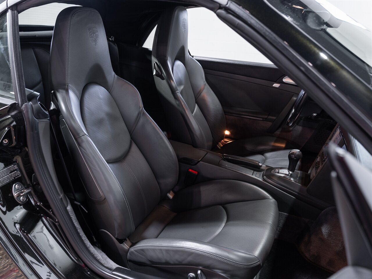 2007 Porsche 911 Carrera 4   - Photo 29 - Peoria, IL 61615