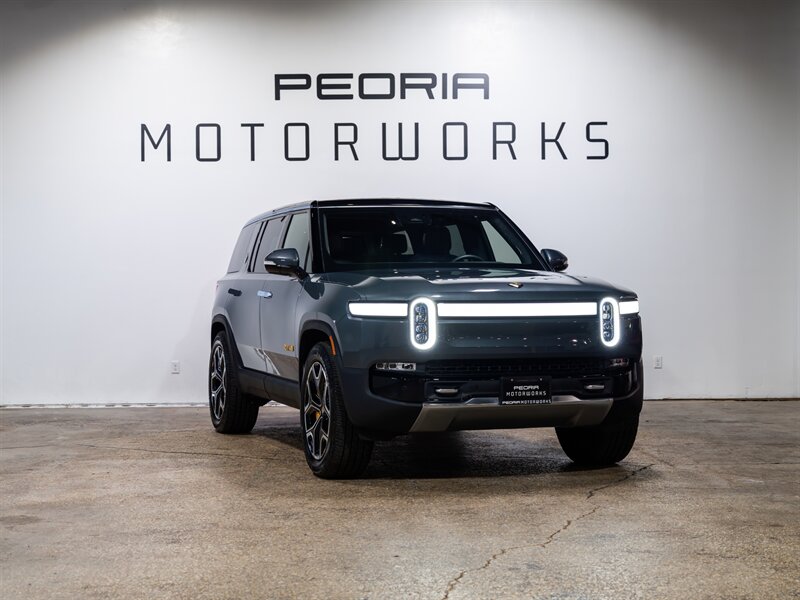 2022 Rivian R1S Launch Edition  