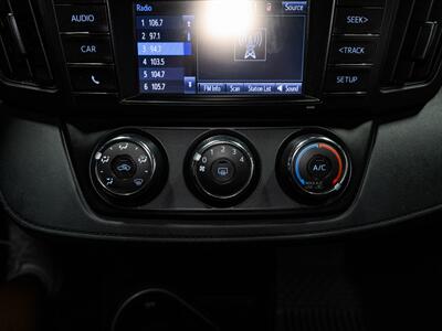 2018 Toyota RAV4 LE   - Photo 30 - Peoria, IL 61615