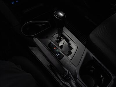 2018 Toyota RAV4 LE   - Photo 22 - Peoria, IL 61615