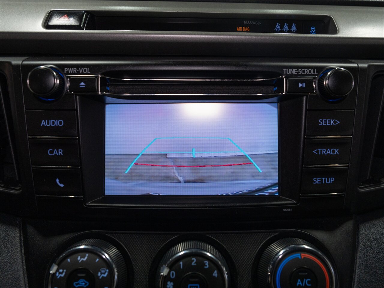 2018 Toyota RAV4 LE   - Photo 27 - Peoria, IL 61615