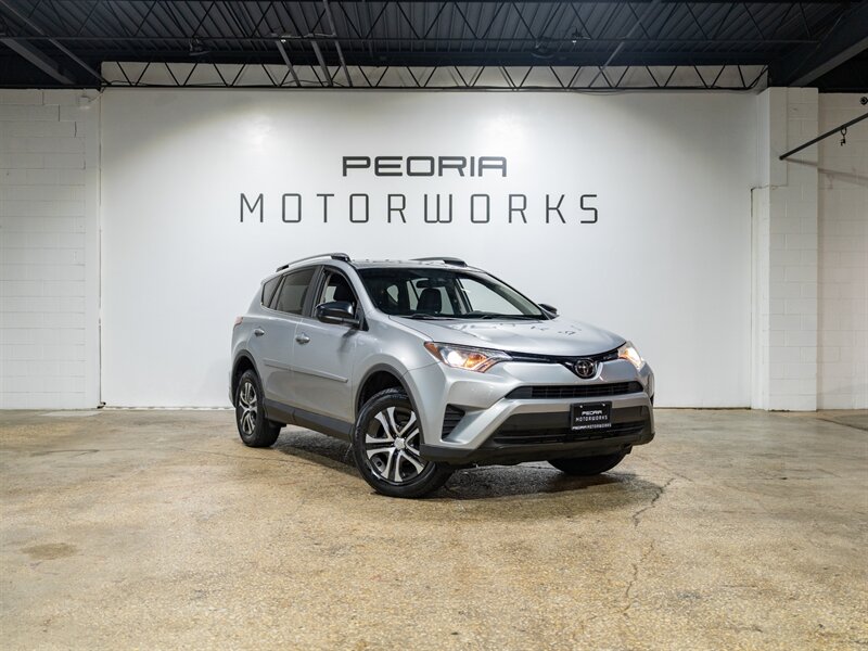 2018 Toyota RAV4 LE  