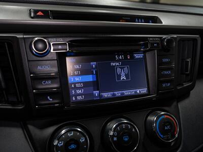2018 Toyota RAV4 LE   - Photo 28 - Peoria, IL 61615