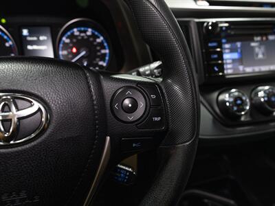 2018 Toyota RAV4 LE   - Photo 19 - Peoria, IL 61615