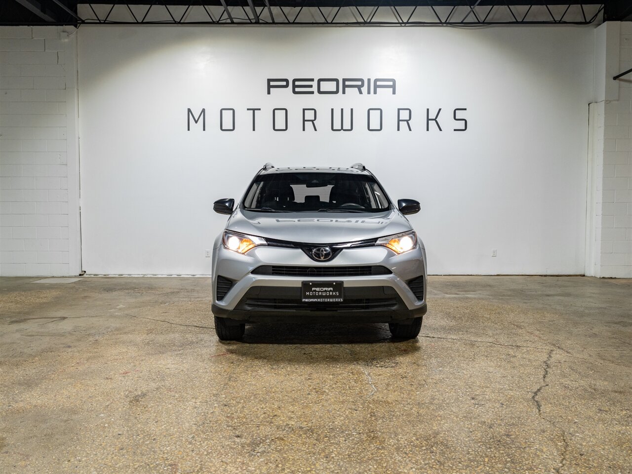 2018 Toyota RAV4 LE   - Photo 3 - Peoria, IL 61615