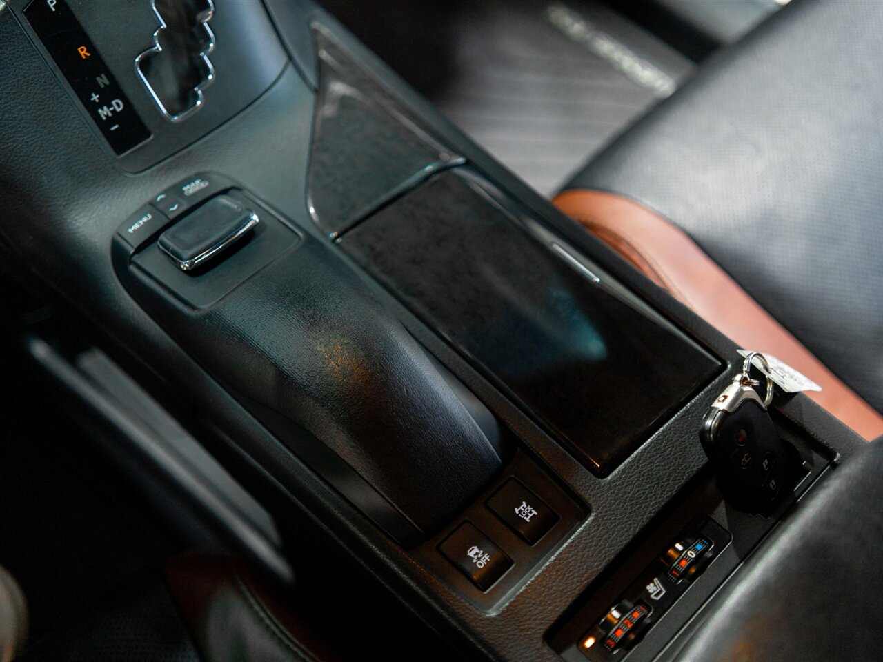 2015 Lexus RX 350 F SPORT - Photo 28 - Peoria, IL 61615