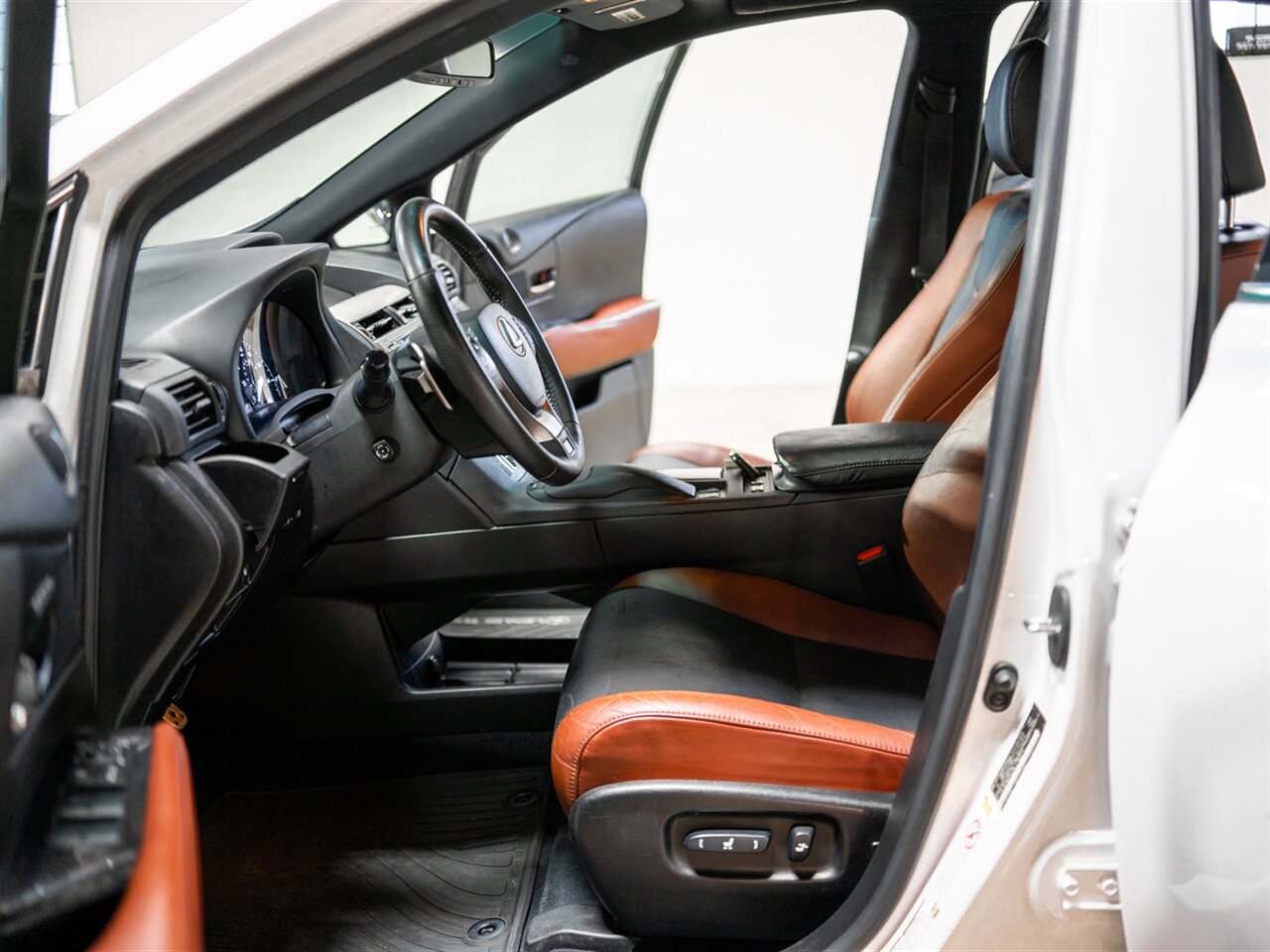 2015 Lexus RX 350 F SPORT - Photo 20 - Peoria, IL 61615