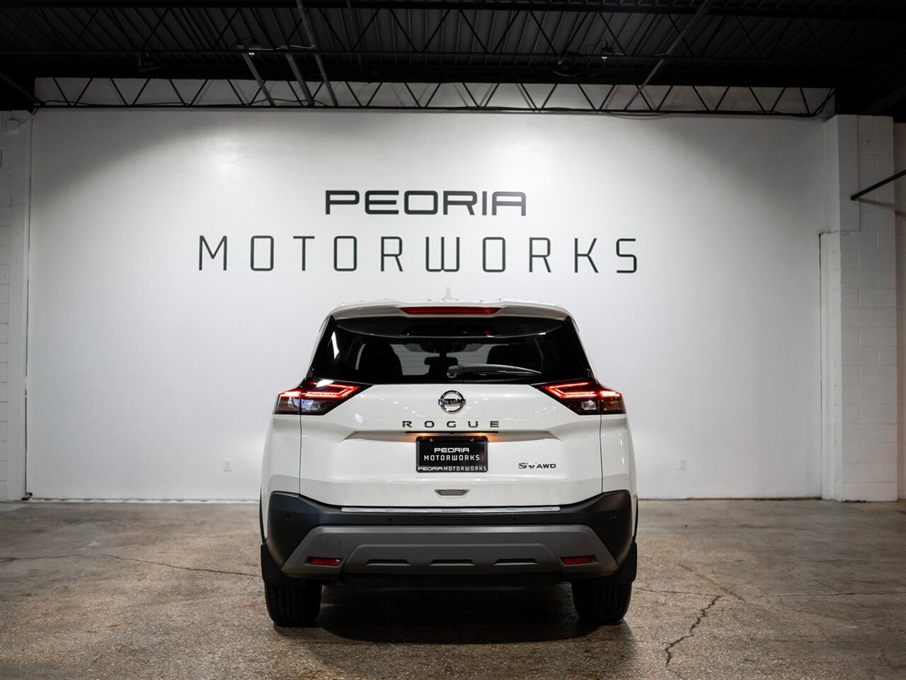 2021 Nissan Rogue SV   - Photo 9 - Peoria, IL 61615