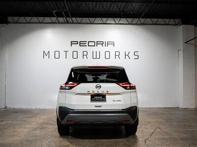 2021 Nissan Rogue SV   - Photo 9 - Peoria, IL 61615