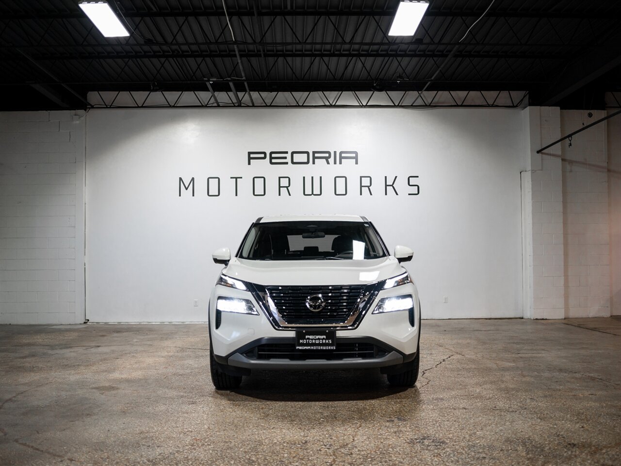 2021 Nissan Rogue SV   - Photo 3 - Peoria, IL 61615