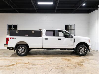 2019 Ford F-350 Super Duty XL   - Photo 8 - Peoria, IL 61615