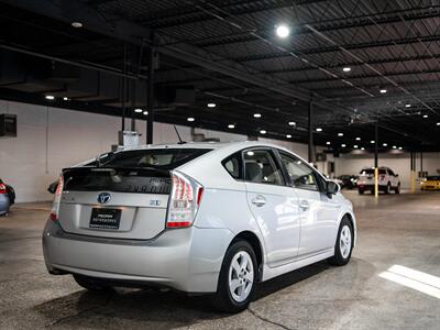 2011 Toyota Prius Three   - Photo 9 - Peoria, IL 61615