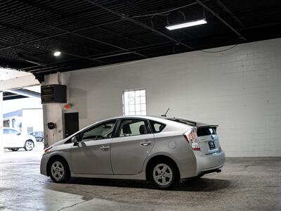2011 Toyota Prius Three   - Photo 6 - Peoria, IL 61615