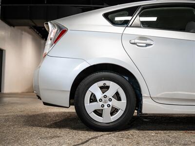 2011 Toyota Prius Three   - Photo 16 - Peoria, IL 61615