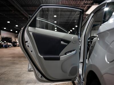 2011 Toyota Prius Three   - Photo 32 - Peoria, IL 61615