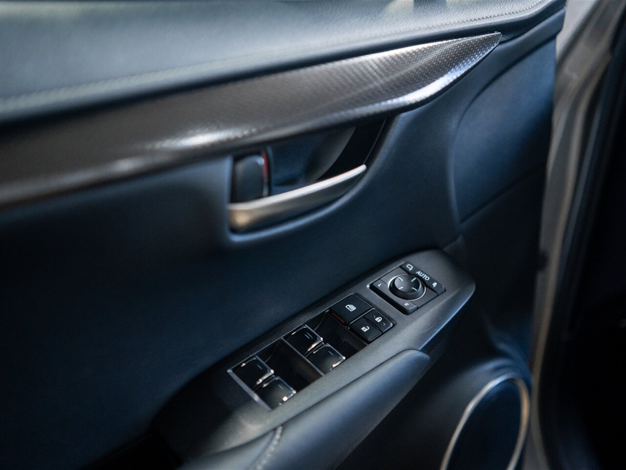 2020 Lexus NX 300 - Photo 30 - Peoria, IL 61615