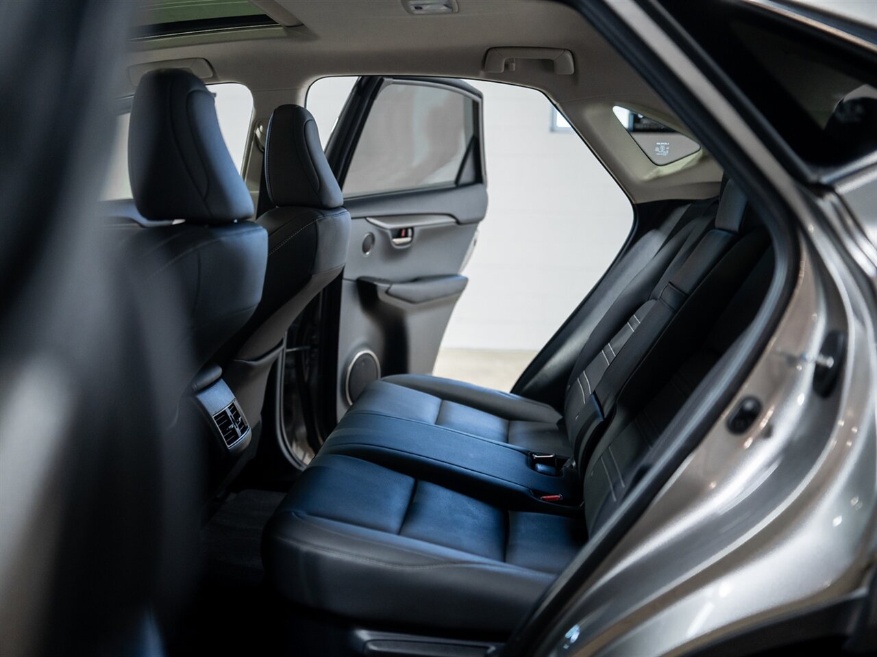 2020 Lexus NX 300 - Photo 27 - Peoria, IL 61615