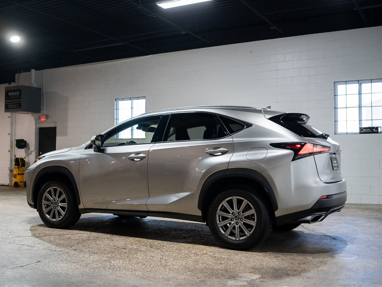 2020 Lexus NX 300 - Photo 8 - Peoria, IL 61615