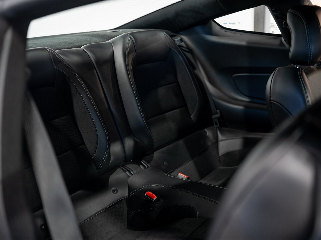 2016 Ford Mustang Shelby GT350   - Photo 36 - Peoria, IL 61615