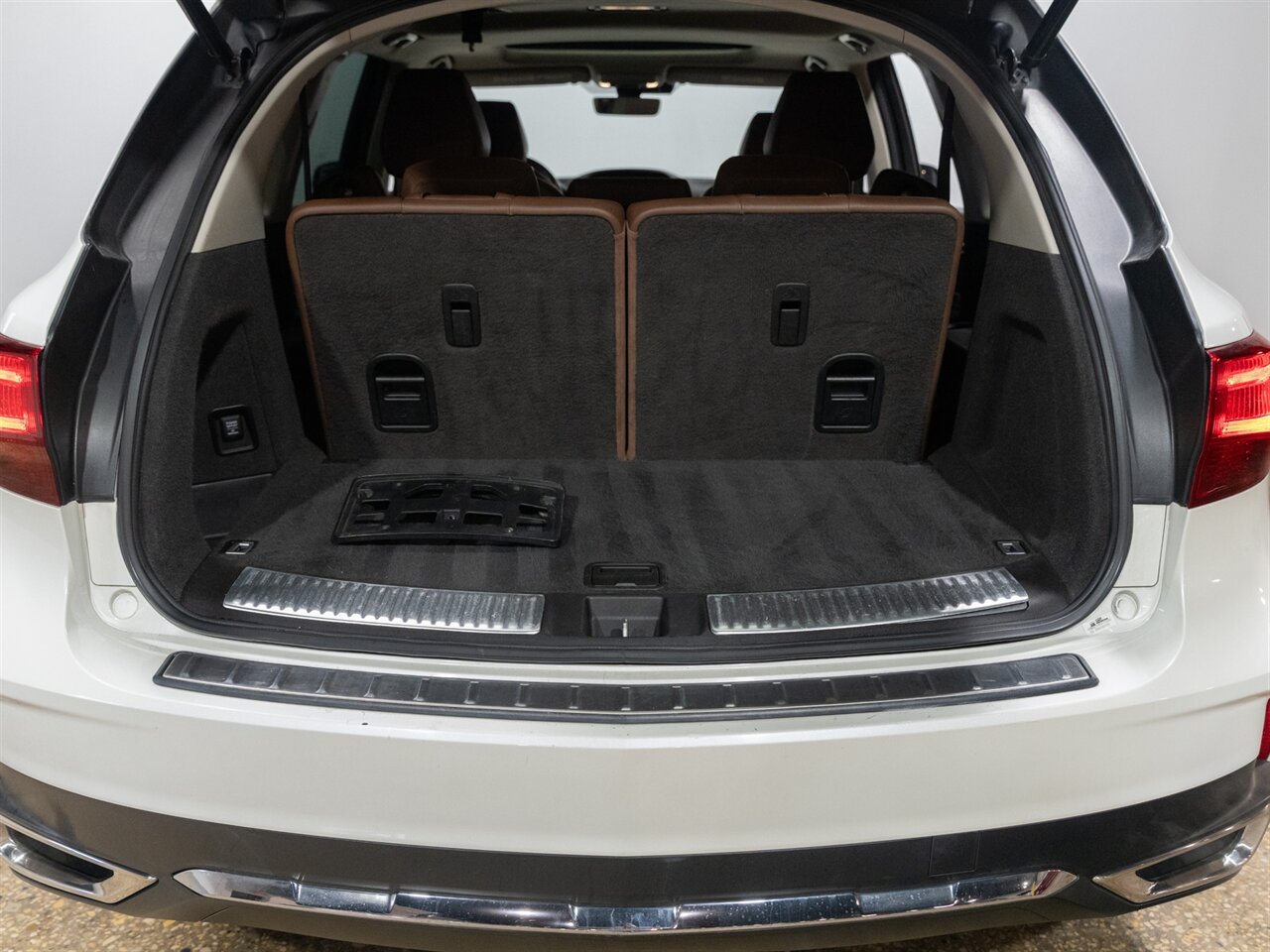 2018 Acura MDX w/Tech - Photo 12 - Peoria, IL 61615
