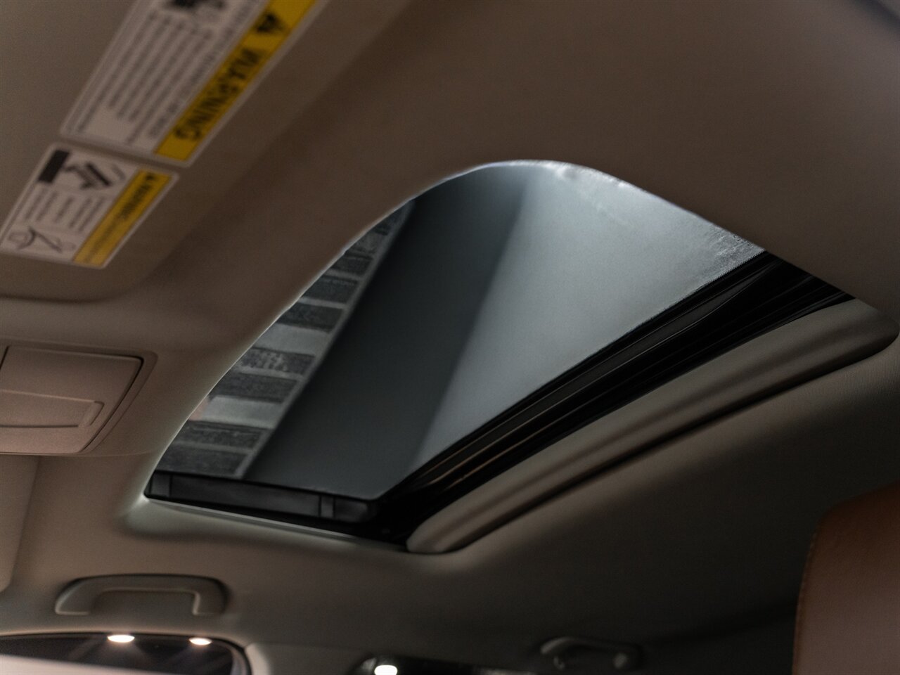 2018 Acura MDX w/Tech - Photo 15 - Peoria, IL 61615