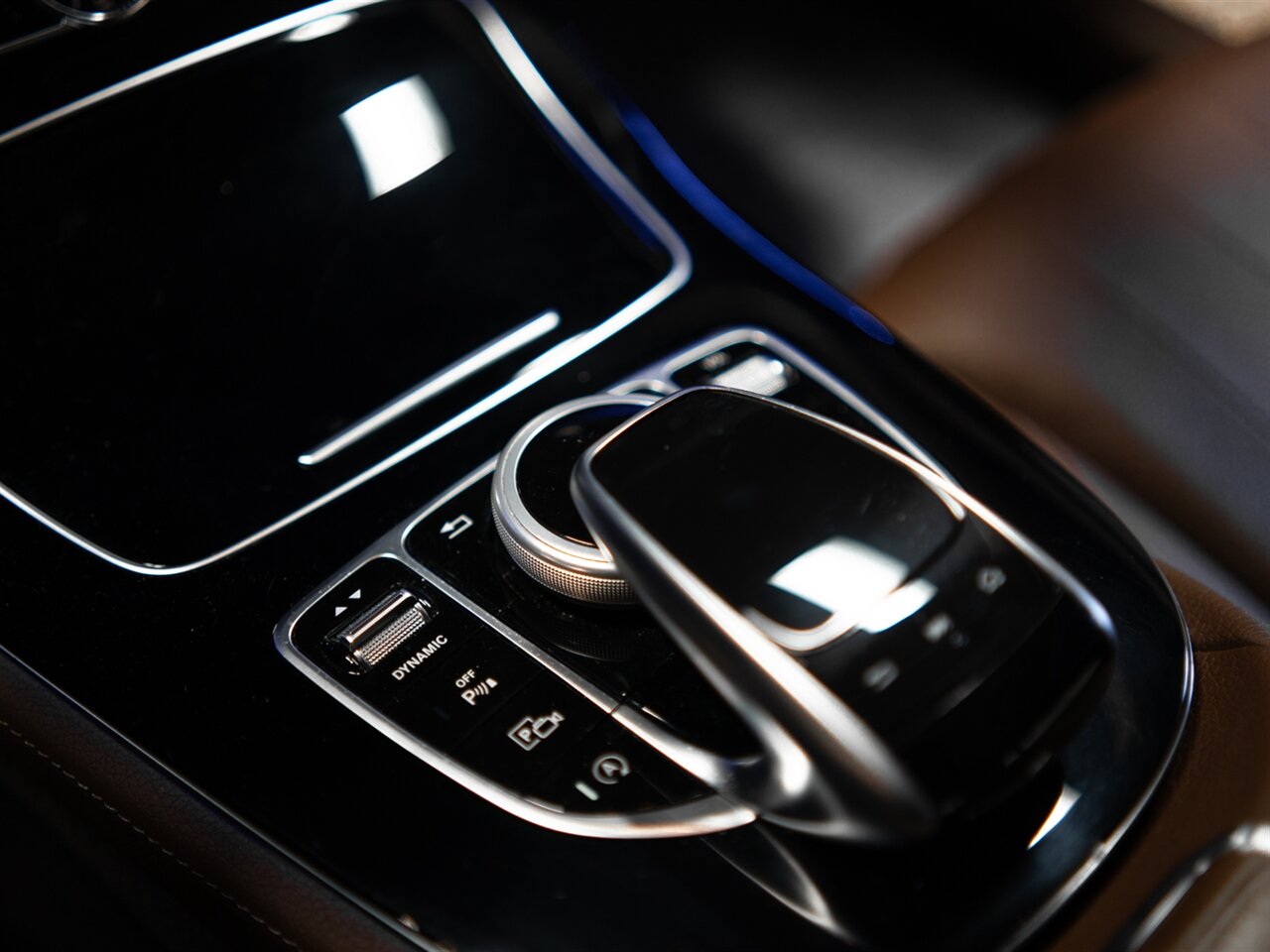 2017 Mercedes-Benz E 300 - Photo 31 - Peoria, IL 61615