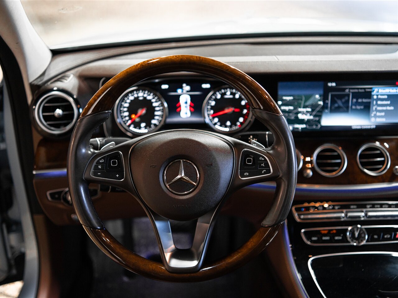 2017 Mercedes-Benz E 300 - Photo 20 - Peoria, IL 61615
