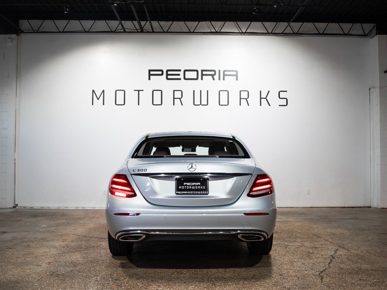 2017 Mercedes-Benz E 300 - Photo 10 - Peoria, IL 61615