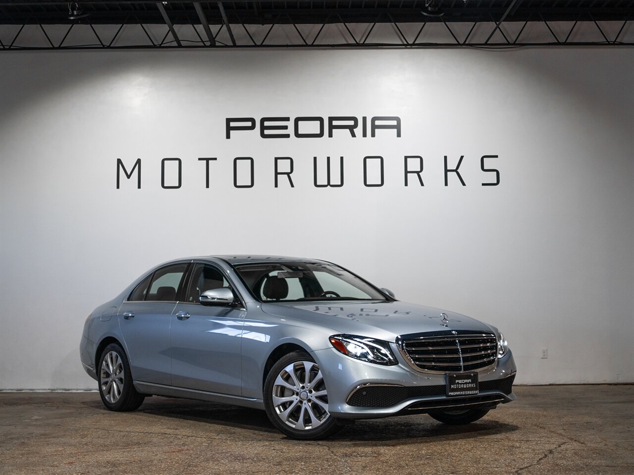 2017 Mercedes-Benz E 300   - Photo 1 - Peoria, IL 61615