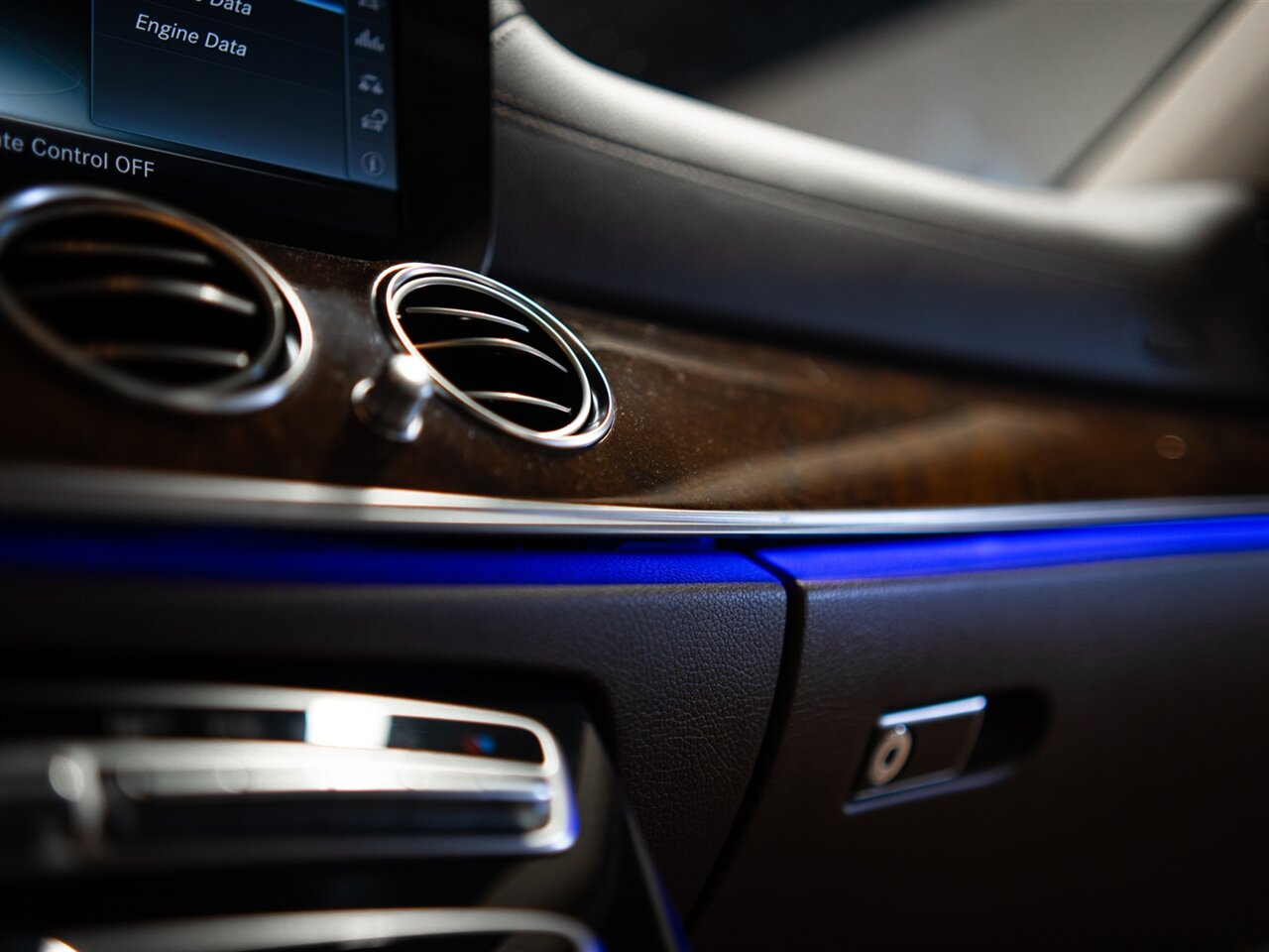 2017 Mercedes-Benz E 300 - Photo 45 - Peoria, IL 61615