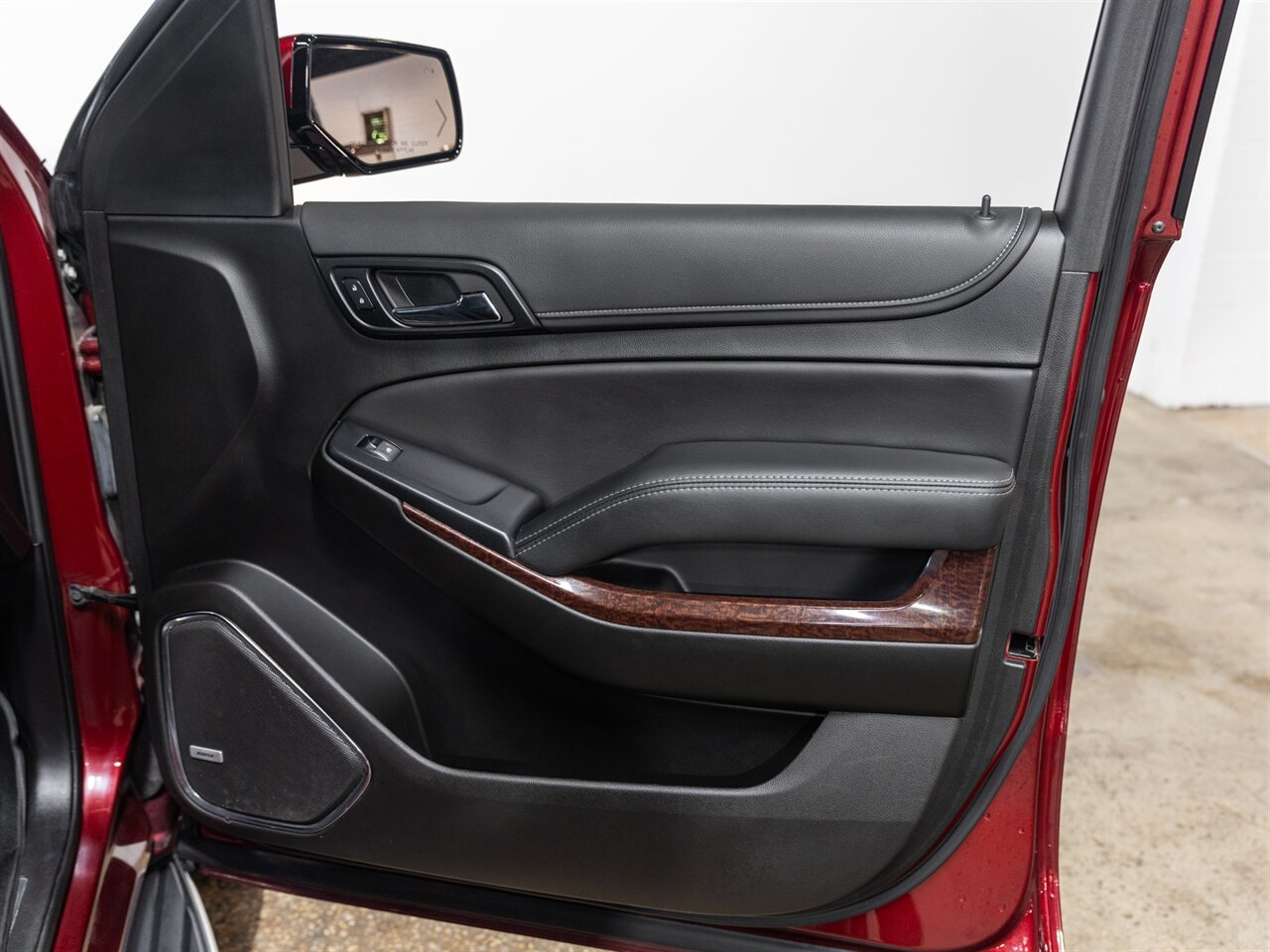 2019 GMC Yukon SLT - Photo 6 - Peoria, IL 61615