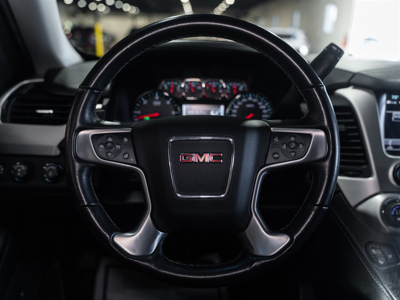 2019 GMC Yukon SLT - Photo 14 - Peoria, IL 61615
