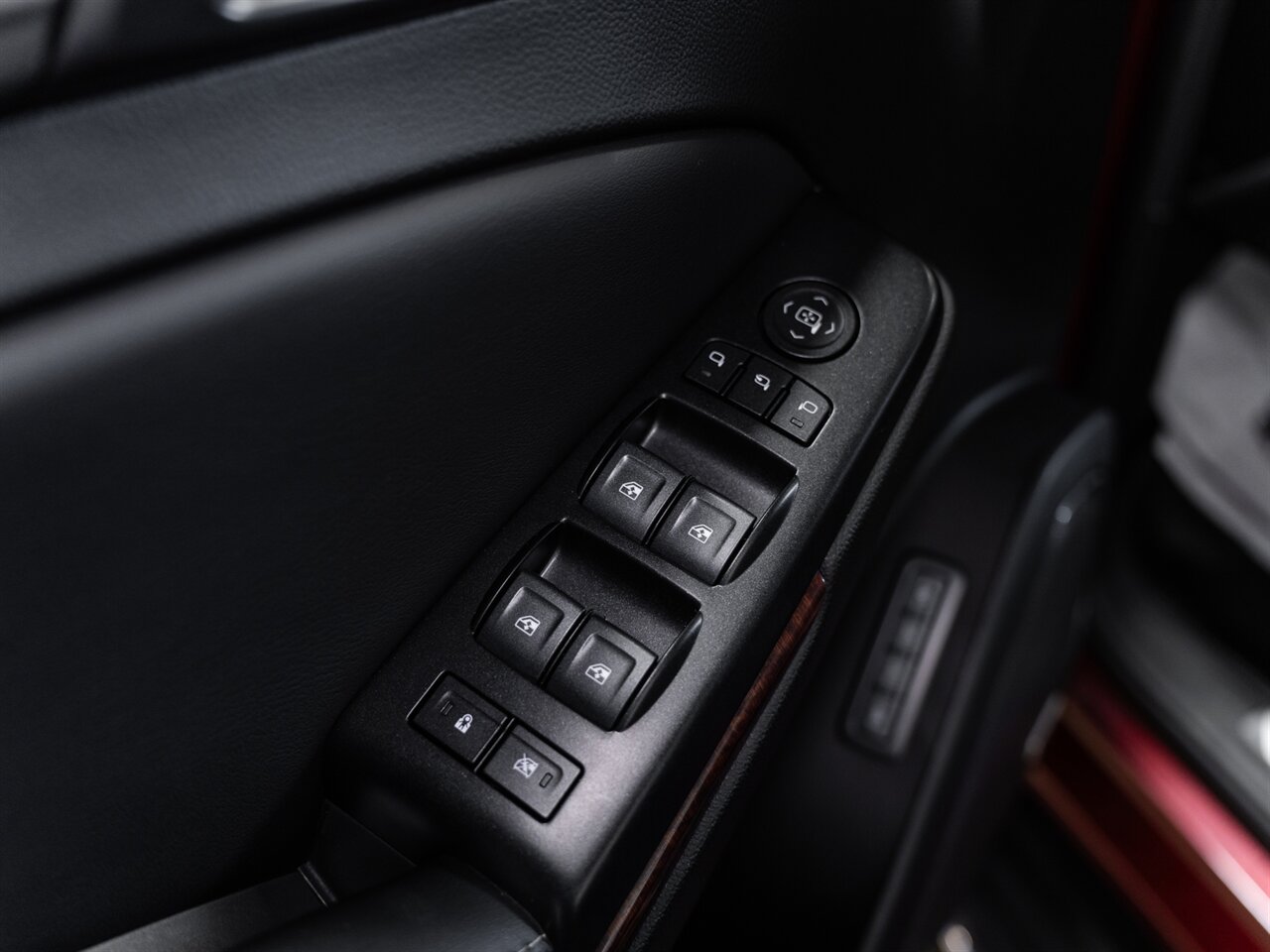 2019 GMC Yukon SLT - Photo 27 - Peoria, IL 61615