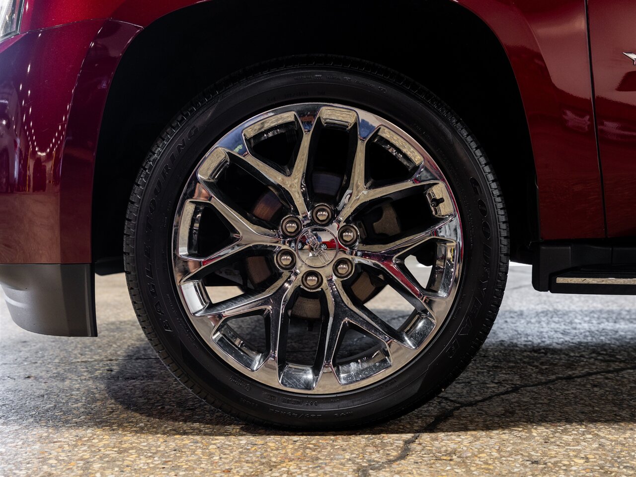 2019 GMC Yukon SLT - Photo 9 - Peoria, IL 61615