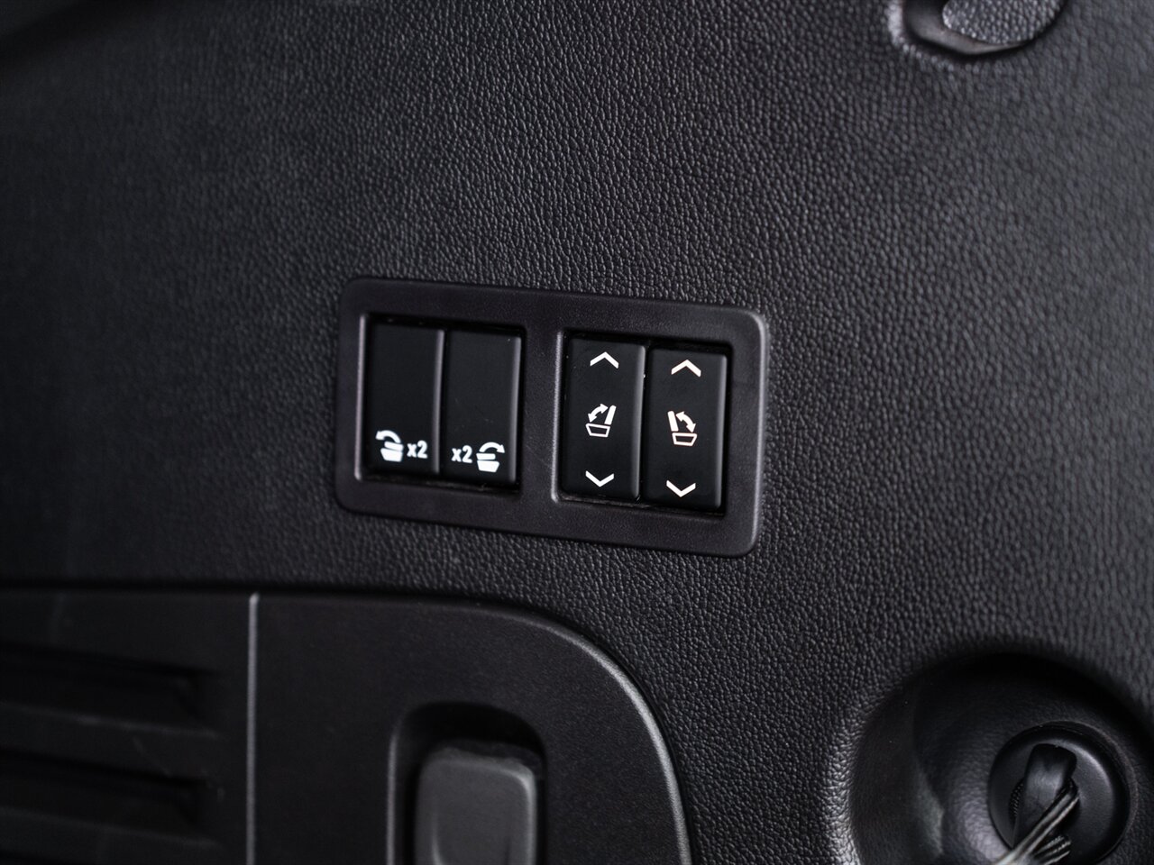 2019 GMC Yukon SLT - Photo 32 - Peoria, IL 61615