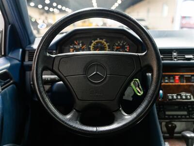 1994 Mercedes-Benz E 500 - Photo 18 - Peoria, IL 61615